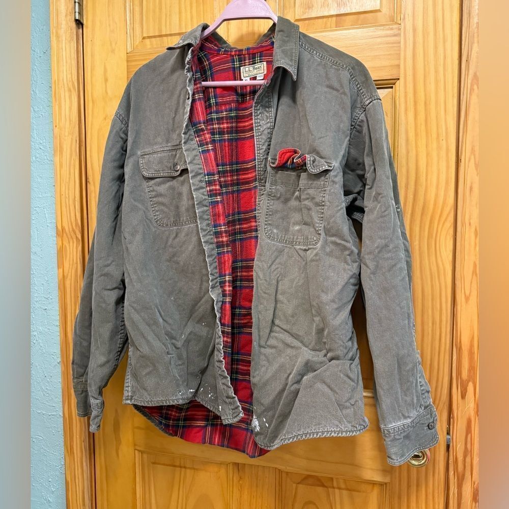 L.L. Bean Green and Red distressed Lightweight coat size XL